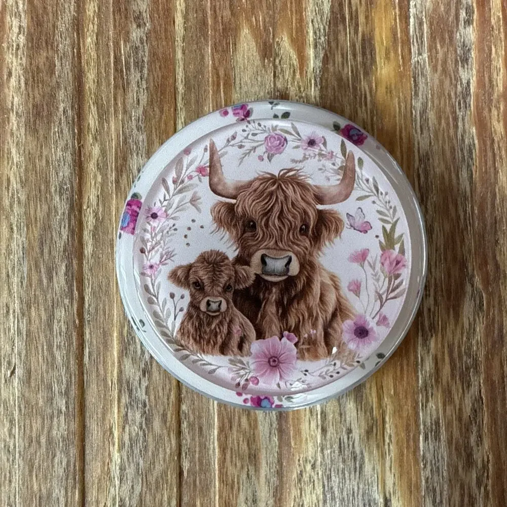 Magnetic Mama and Baby Cow with Flowers Pop Up Phone Grip